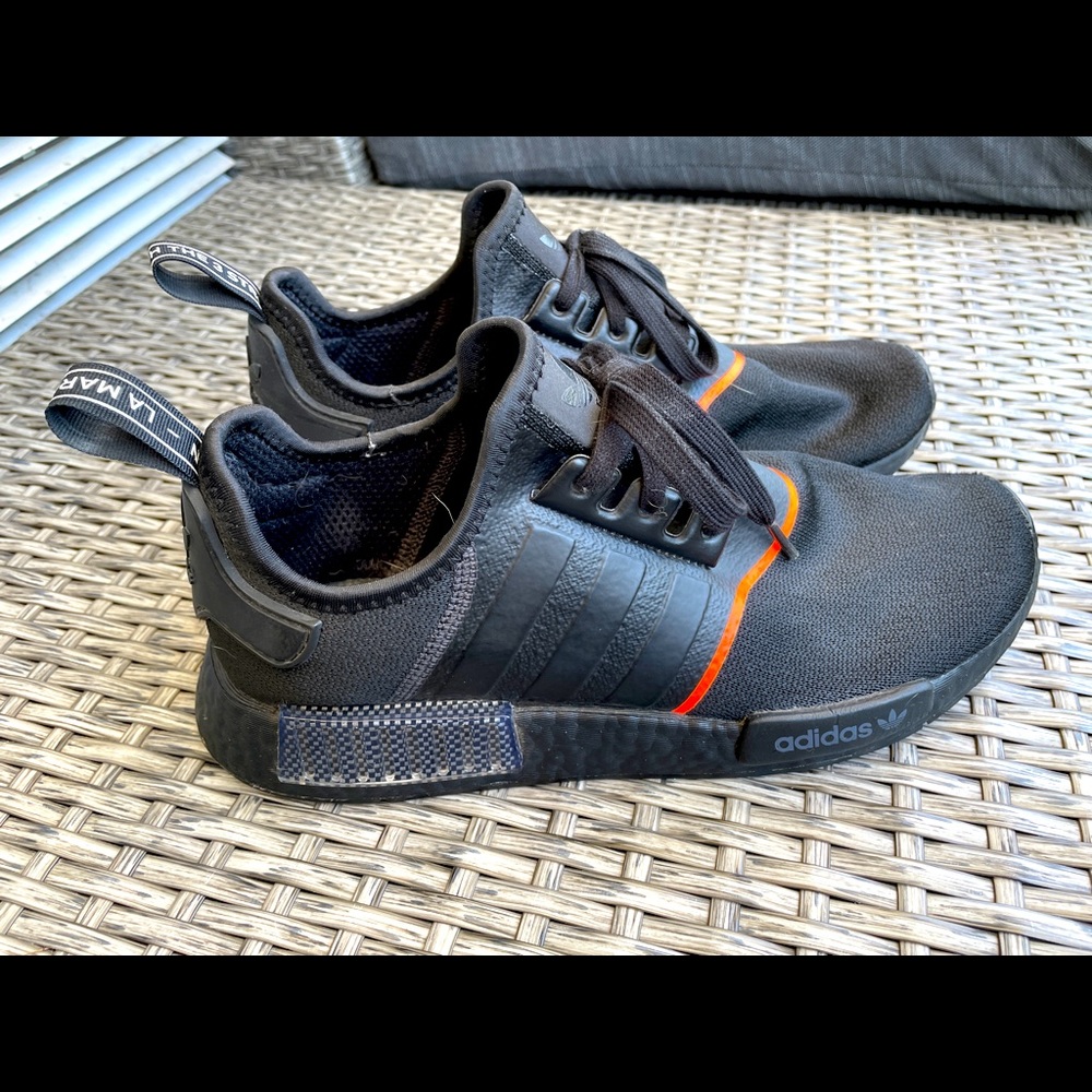 Men's adidas Men's NMD_R1 Sneakers EE5085